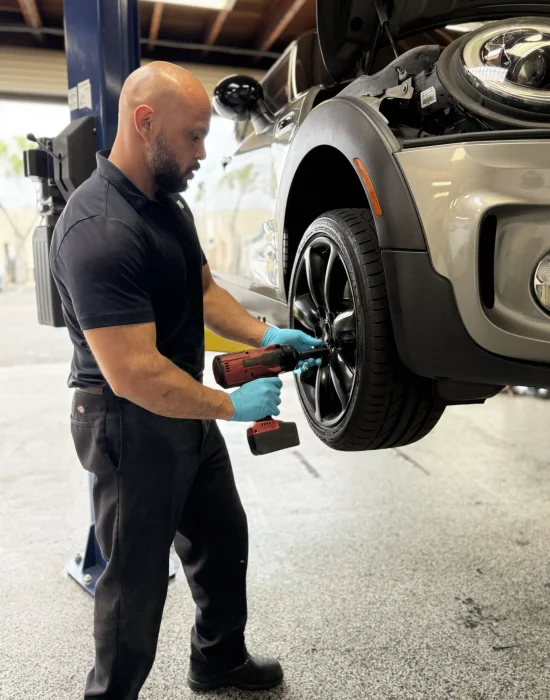 aboutpage-image-02 aboutpage-image-02